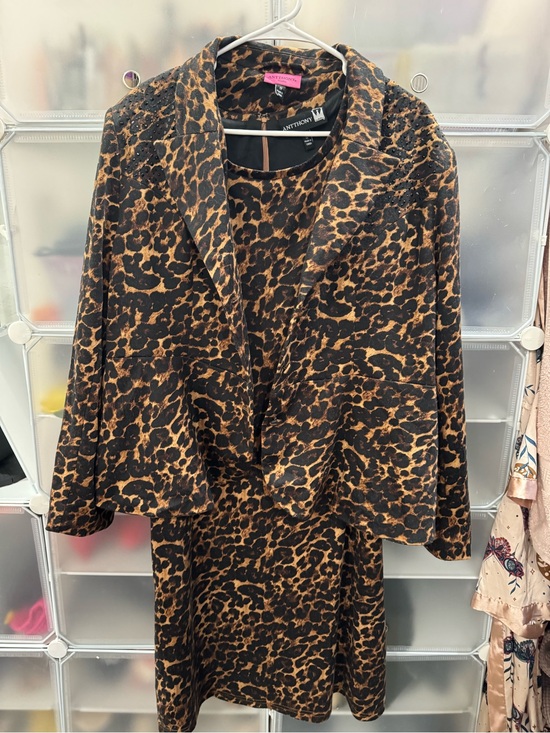 Antthony Dresses & Skirts - Vintage animal print Antthony Dress Suit size 1X